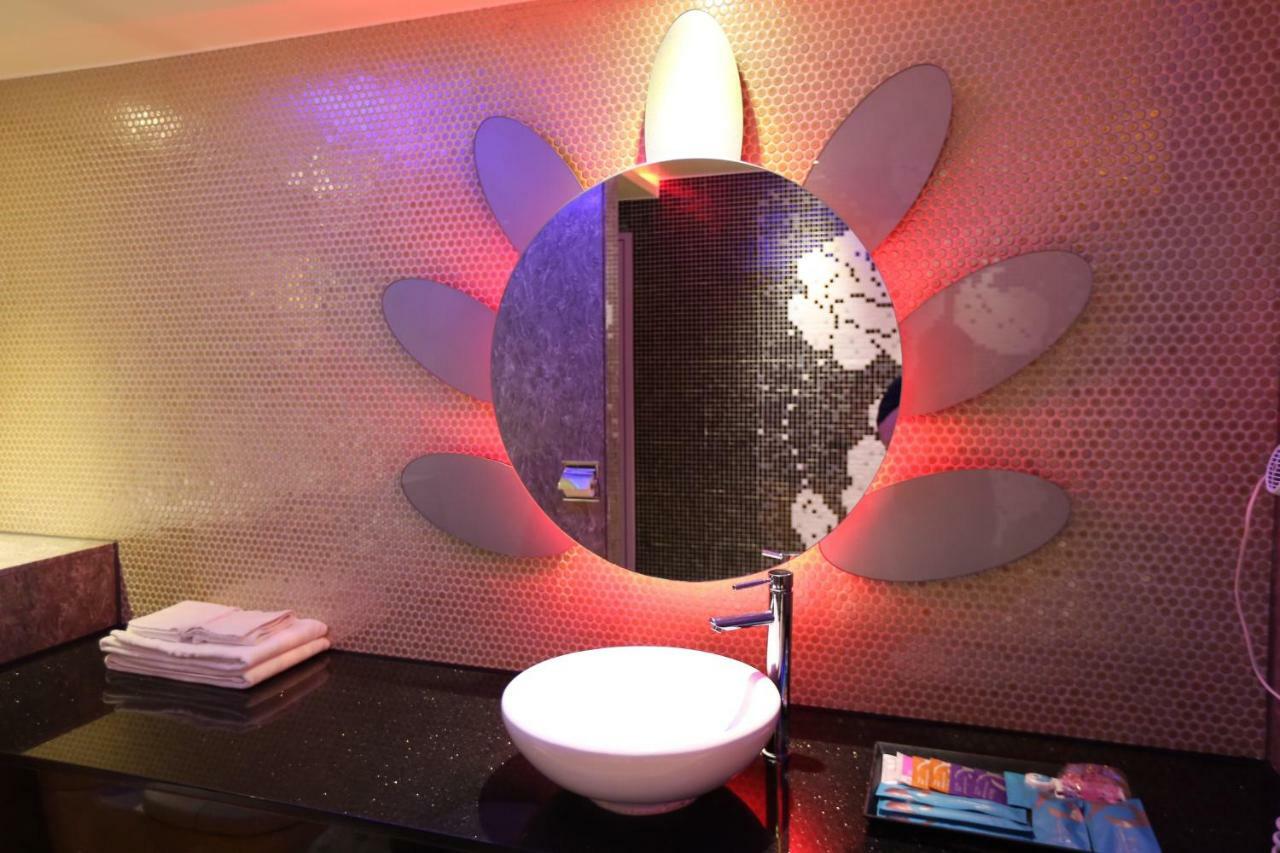 Yosemite Motel - Taiyuan Branch Đài Trung Ngoại thất bức ảnh