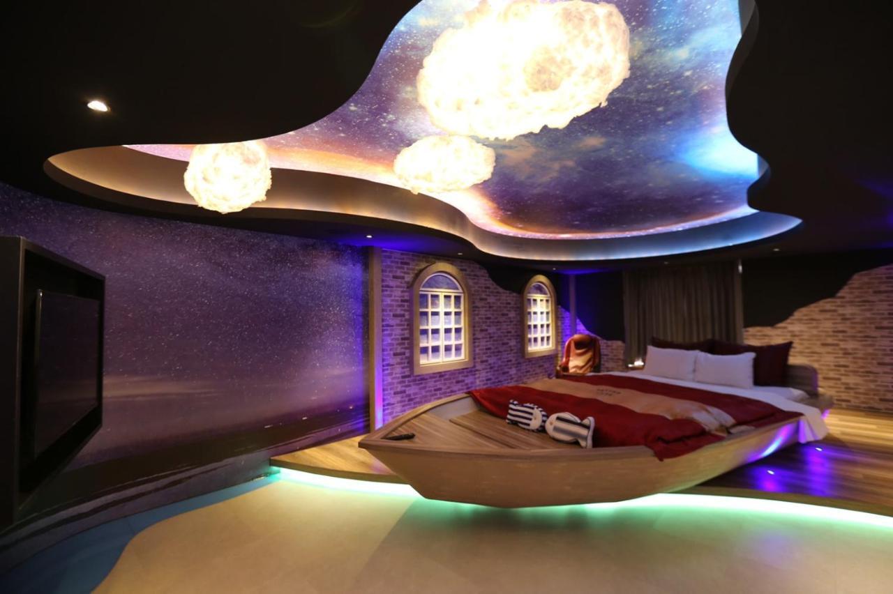 Yosemite Motel - Taiyuan Branch Đài Trung Ngoại thất bức ảnh