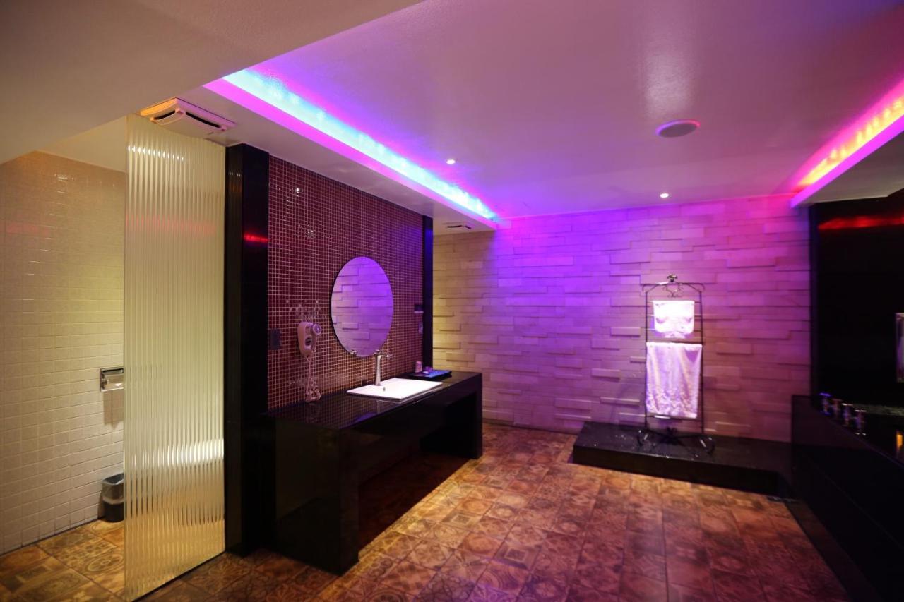 Yosemite Motel - Taiyuan Branch Đài Trung Ngoại thất bức ảnh