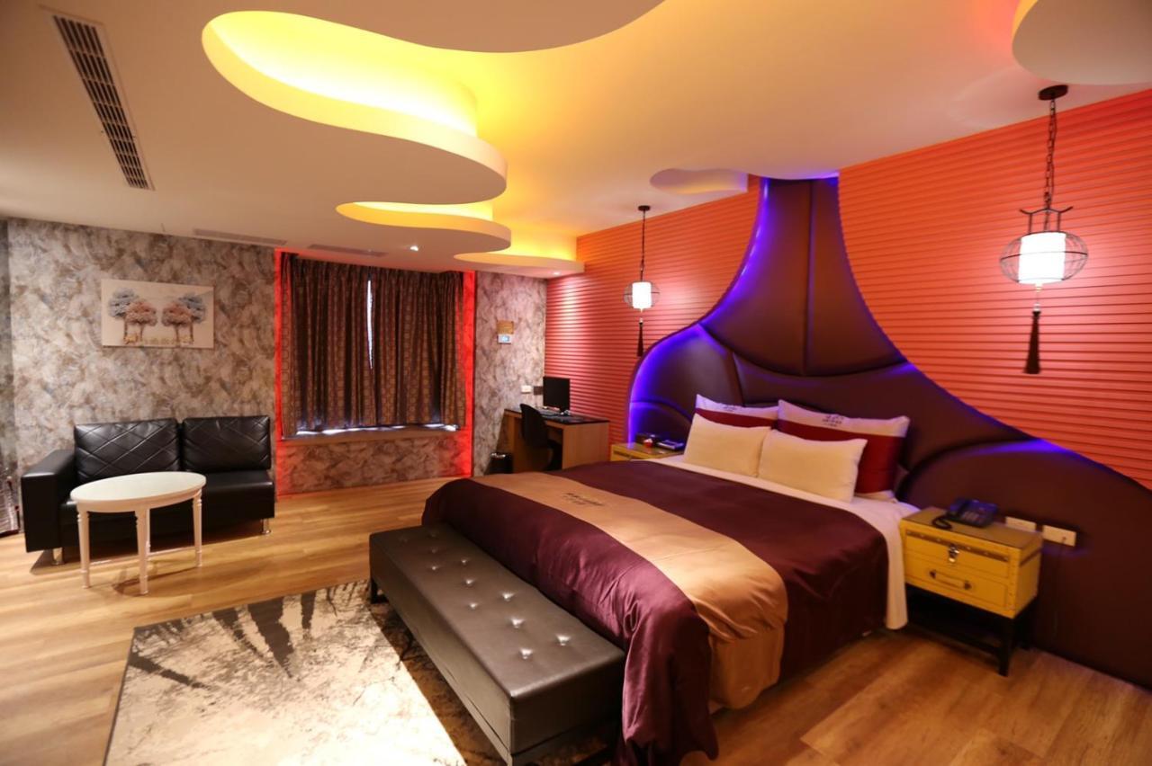 Yosemite Motel - Taiyuan Branch Đài Trung Ngoại thất bức ảnh