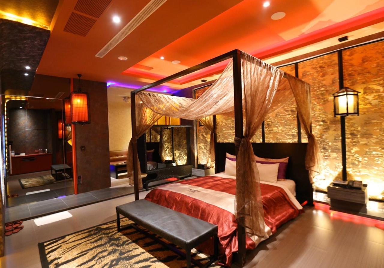 Yosemite Motel - Taiyuan Branch Đài Trung Ngoại thất bức ảnh